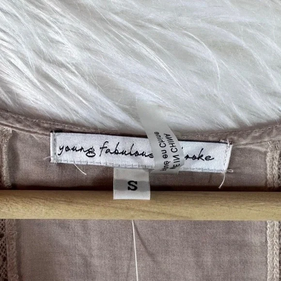 ❤️ YOUNG FABULOUS & BROKE ❤️ BOHEMIAN UNIQUE DESIGN STYLE DRESS . - Picture 5 of 6